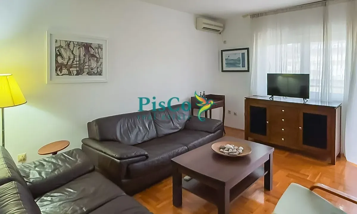 Izdavanje, dvosoban stan, 75m², Stari Aerodrom, Podgorica