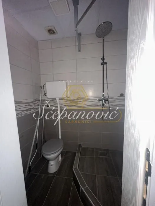 Sale, office space, 76m², Adamovićevo Naselje, Novi Sad Sve Podlokacije