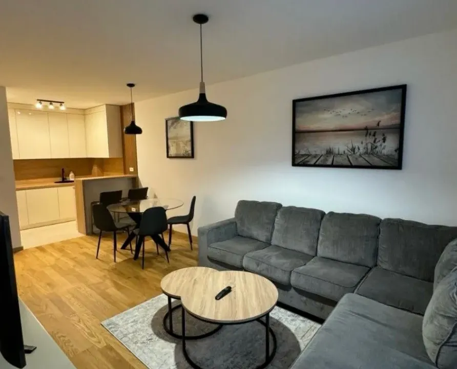 Izdavanje, dvosoban stan, 69m², City Kvart, Podgorica