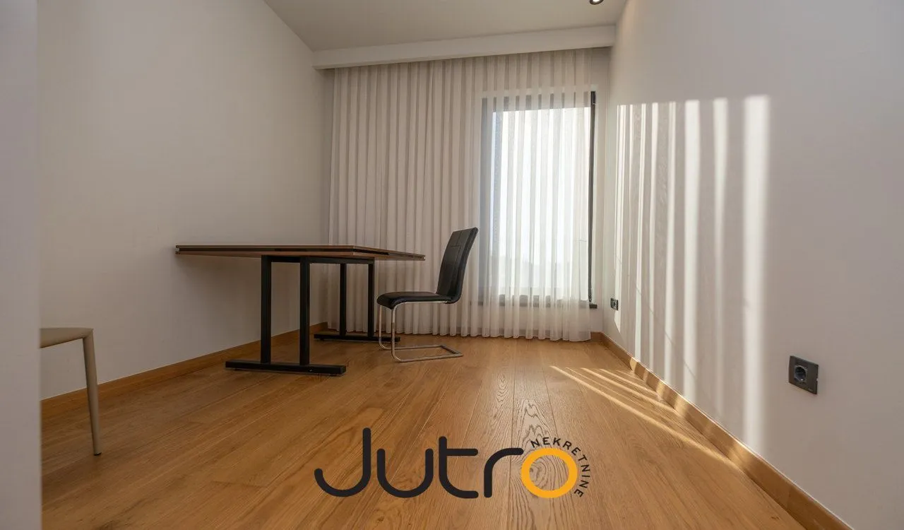 Izdavanje, dvosoban stan, 70m², Zagorič, Podgorica