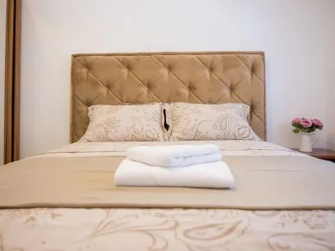 Rent, one bedroom apartment, 45m², Budva, Crna Gora - image 17