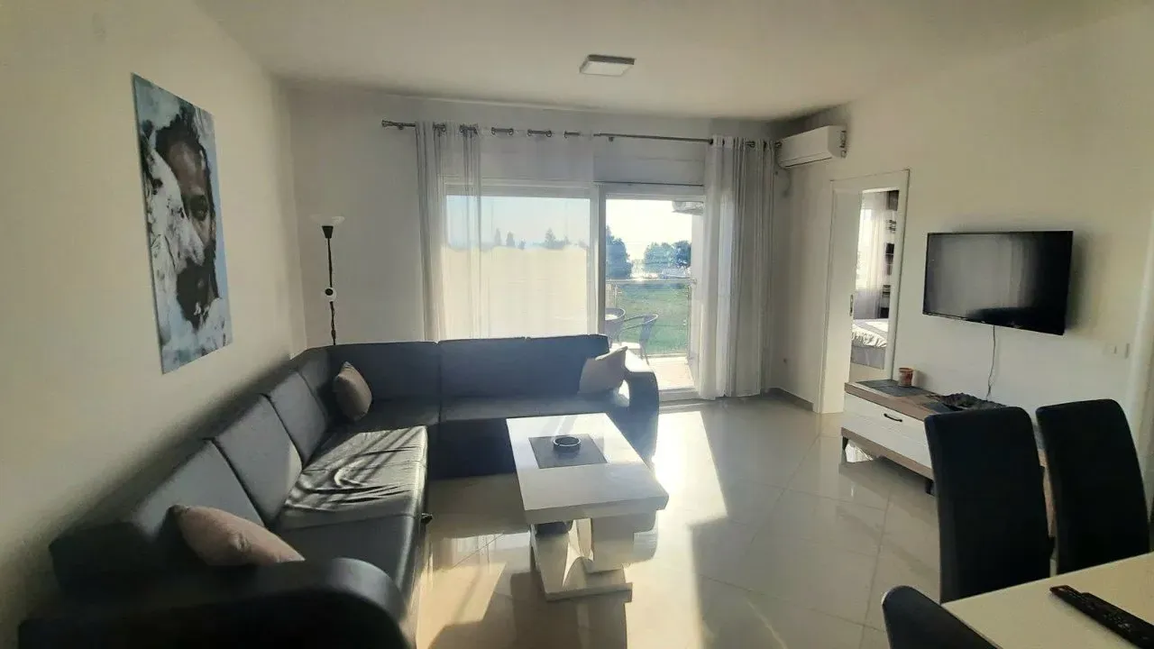 Rent, two bedroom apartment, 84m², Šušanj, Bar
