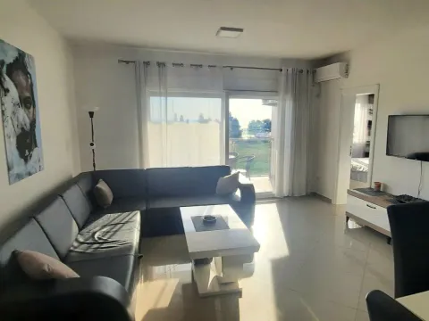 Rent, two bedroom apartment, 84m², Šušanj, Bar - image 1