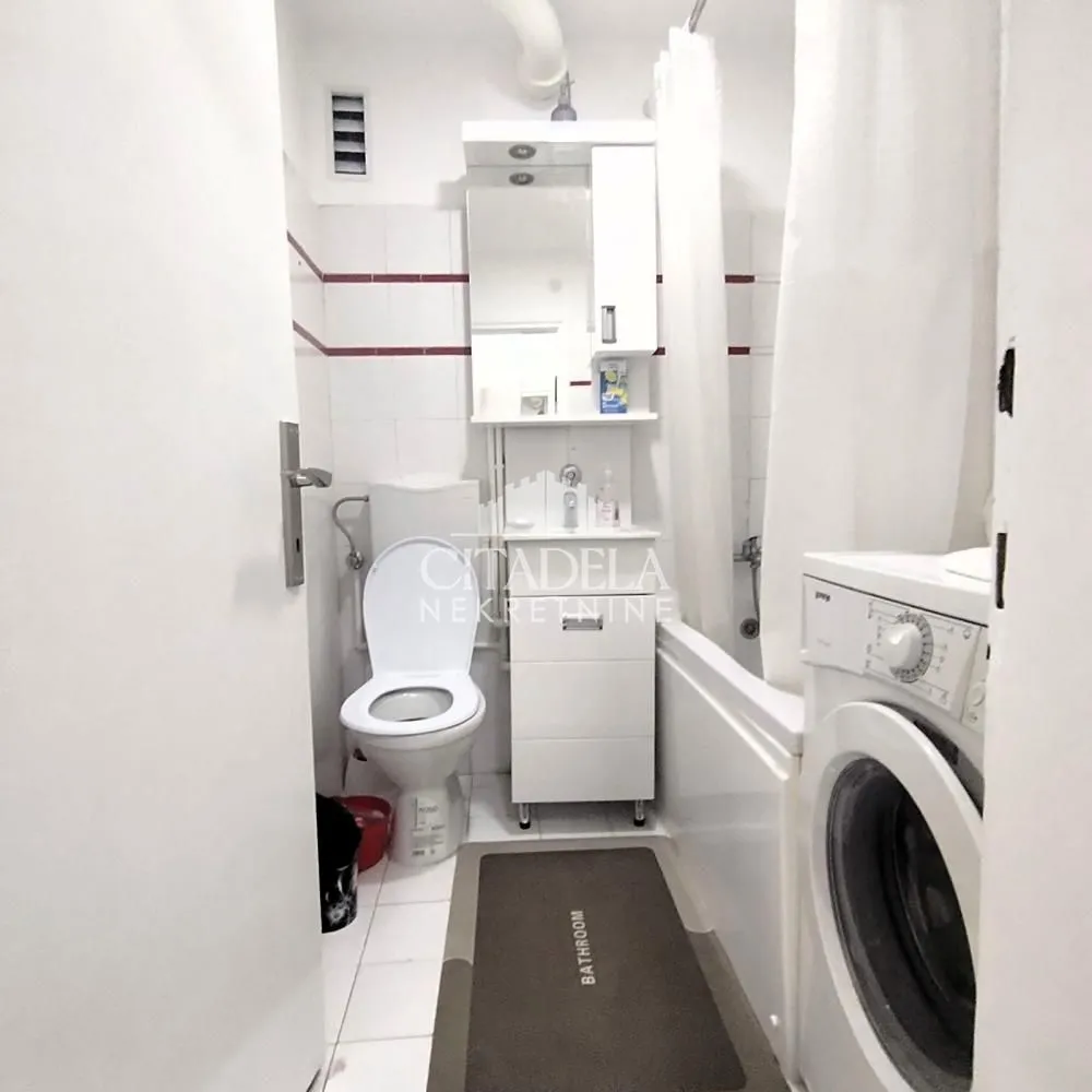 Rent, two bedroom apartment, 50m², Čukarica, Beograd