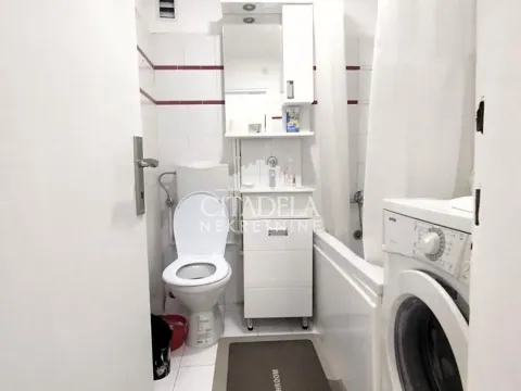 Rent, two bedroom apartment, 50m², Čukarica, Beograd - image 10
