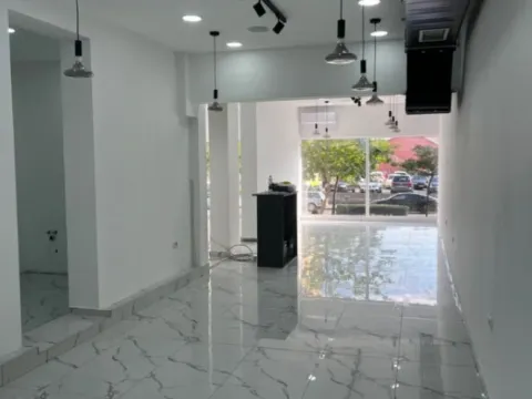 Izdavanje, poslovni prostor, 96m², Stari Aerodrom, Podgorica - image 4