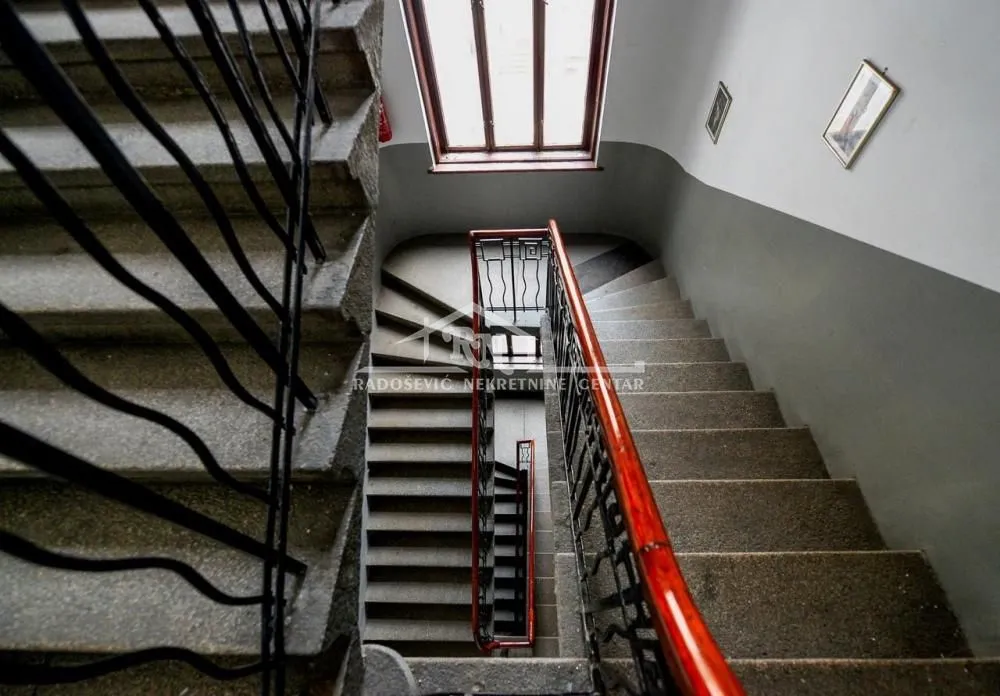 Sale, three bedroom apartment, 86m², Vračar Centar, Vračar Sve Podlokacije