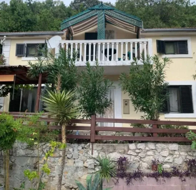 Sale, house, 118m², Kamenari, Herceg Novi