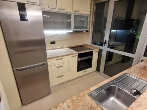 Izdavanje, četvorosoban stan, 150m², Savski Venac, Beograd - image 8