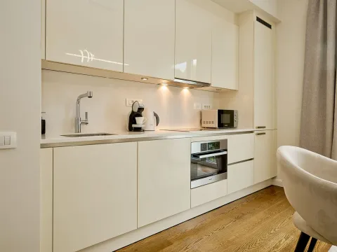 Rent, one bedroom apartment, 63m², Porto Montenegro, Tivat - image 5