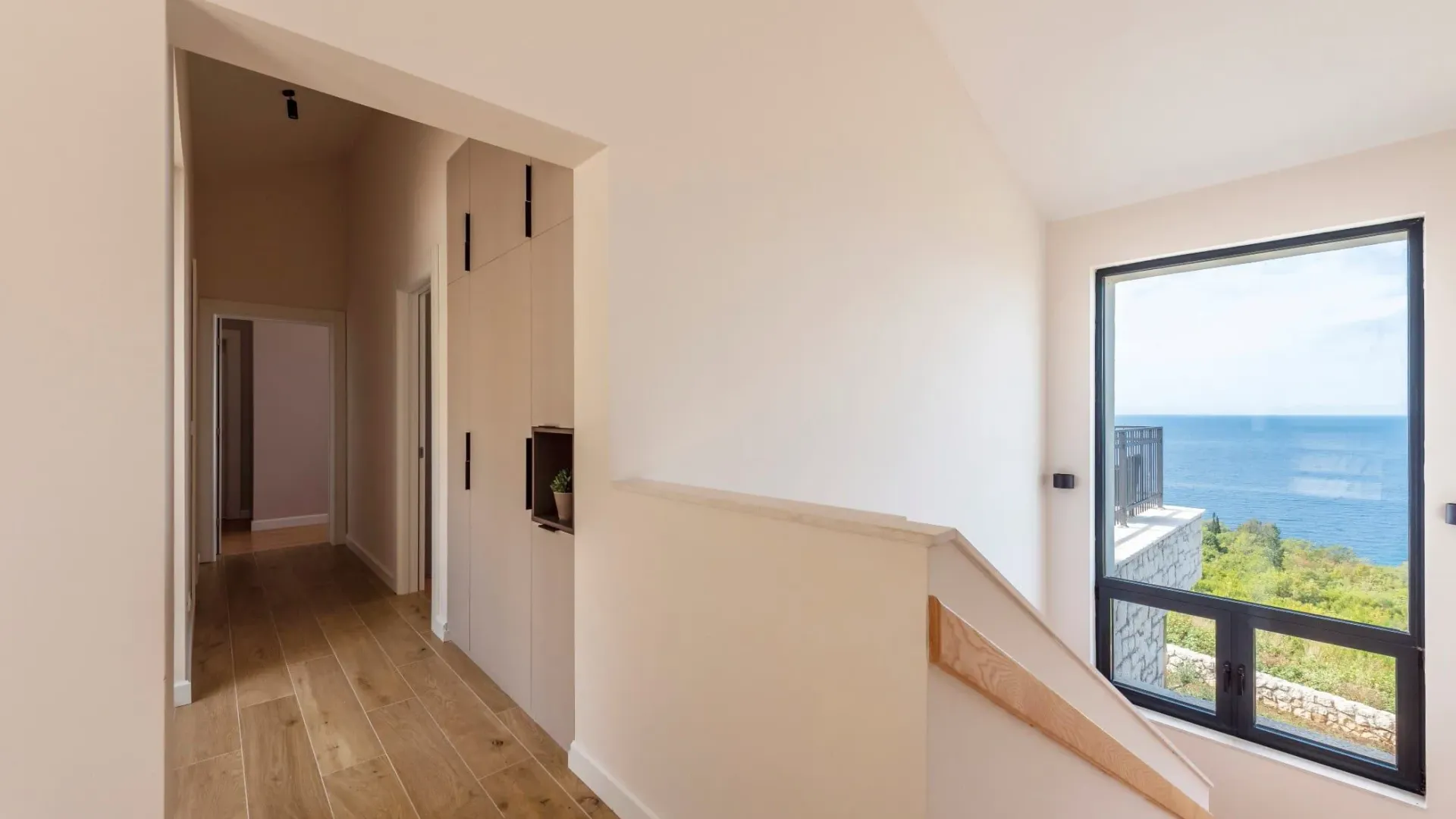 Sale, house, 256m², Reževići, Budva