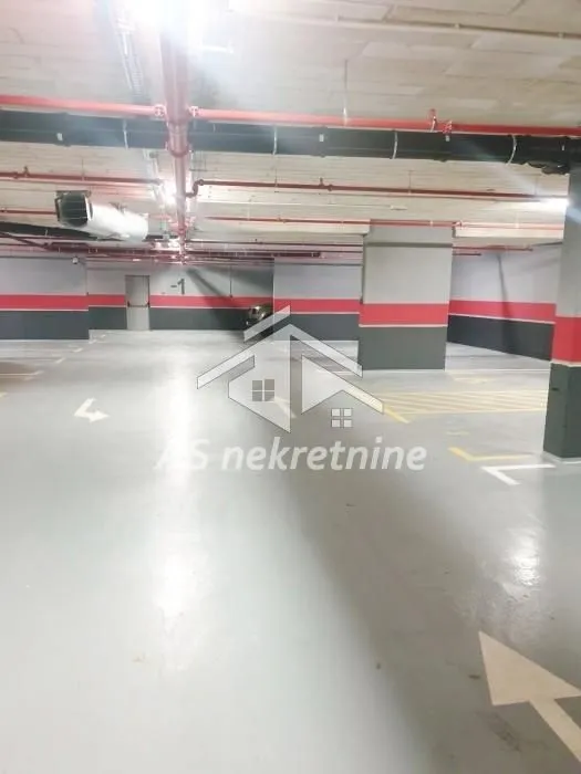 Izdavanje, dvosoban stan, 104m², Cvetni Trg, Vračar Sve Podlokacije