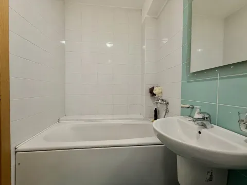 Prodaja, jednosoban stan, 66m², Preko Morače, Podgorica - image 11