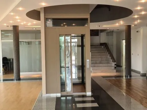 Izdavanje, poslovni prostor, 650m², Nova Pazova, Stara Pazova - image 2