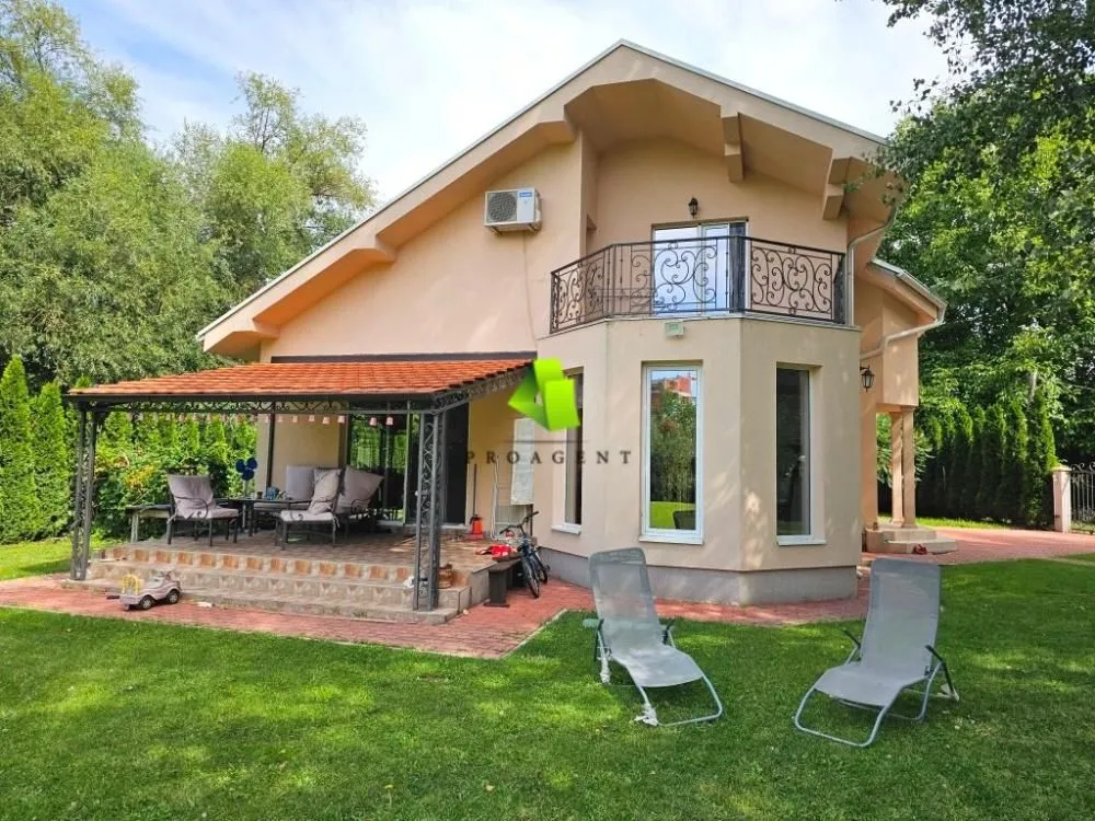 Prodaja, kuća, 180m², Donja Vrežina, Niš