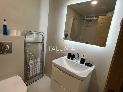 Izdavanje, jednosoban stan, 45m², City Kvart, Podgorica - image 7