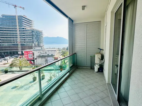 Izdavanje, jednosoban stan, 70m², Centar, Budva - image 7