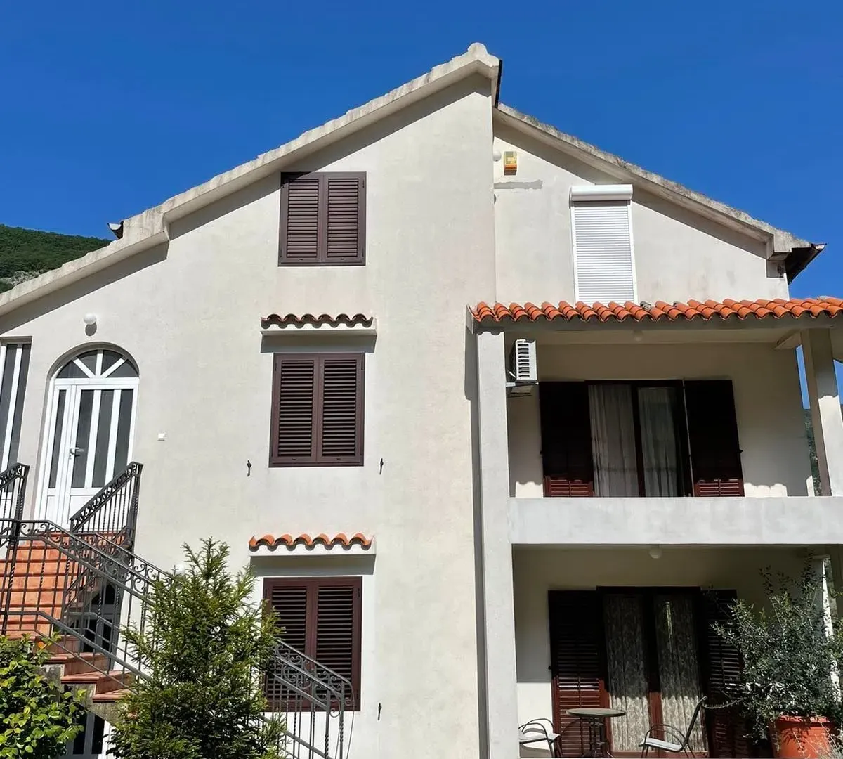 Sale, house, 300m², Škaljari, Kotor