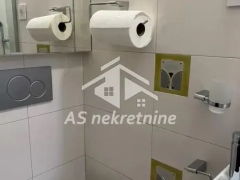 Izdavanje, poslovni prostor, 135m², Tašmajdan, Palilula Sve Podlokacije - image 14