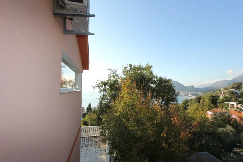 Sale, house, 250m², Bar, Crna Gora