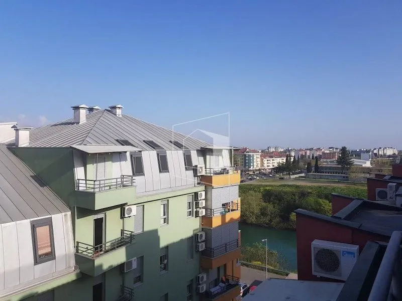 Prodaja, stan, 96m², Krivi Most, Podgorica