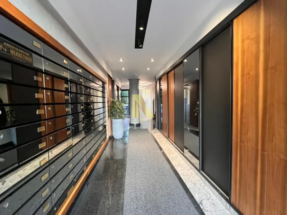 Prodaja, jednosoban stan, 39m², Bulevar Evrope, Novi Sad Sve Podlokacije