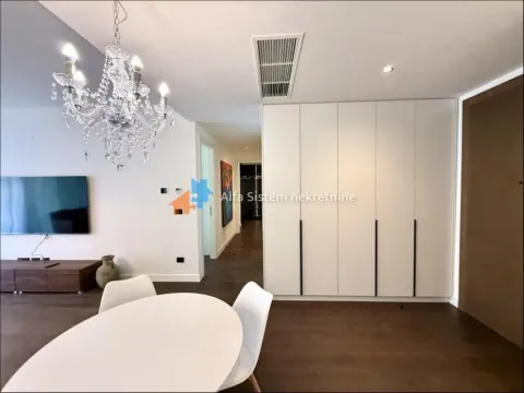 Izdavanje, četvorosoban stan, 110m², Savski Venac, Beograd - image 4