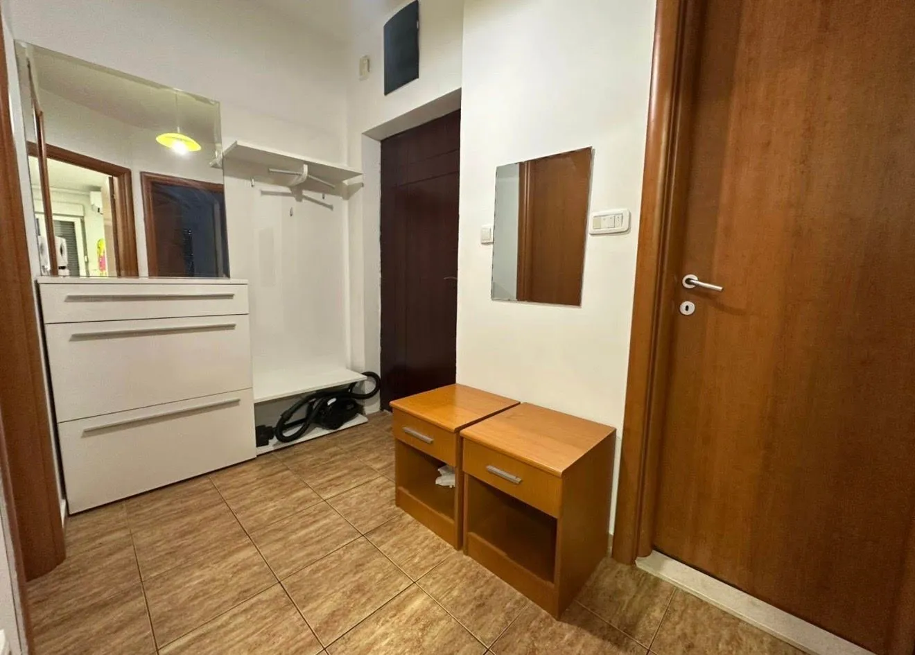 Rent, one bedroom apartment, 45m², Vezirov Most, Podgorica