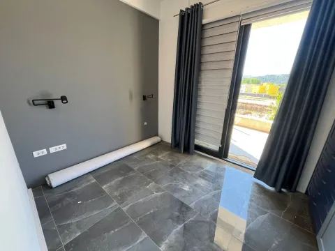 Izdavanje, dvosoban stan, 83m², Bar, Crna Gora - image 4