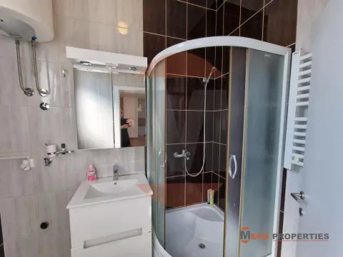 Izdavanje, trosoban stan, 93m², Lipov Lad, Zvezdara Sve Podlokacije - image 8