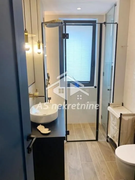 Izdavanje, dvosoban stan, 68m², Neimar, Vračar Sve Podlokacije
