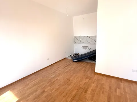 Prodaja, garsonjera, 39m², Bečići, Budva - image 5