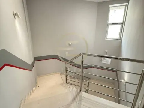 Izdavanje, poslovni prostor, 226m², Bulevar Oslobodjenja, Novi Sad Sve Podlokacije - image 14