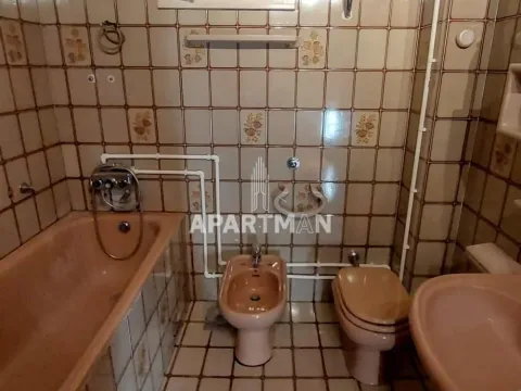 Prodaja, kuća, 320m², Sremčica, Beograd - image 16