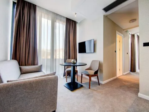 Sale, hospitality venue, 2800m², Danilovgrad, Crna Gora - image 27