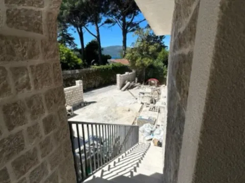 Prodaja, kuća, 500m², Donja Lastva, Tivat - image 7