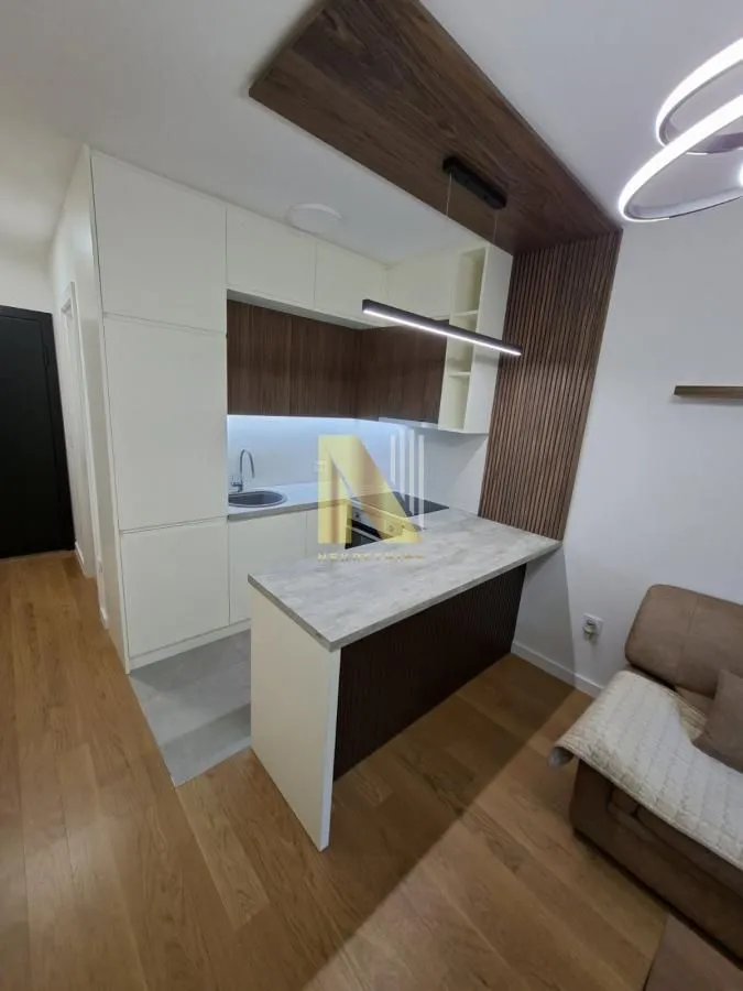 Izdavanje, jednosoban stan, 35m², Sajmište, Novi Sad
