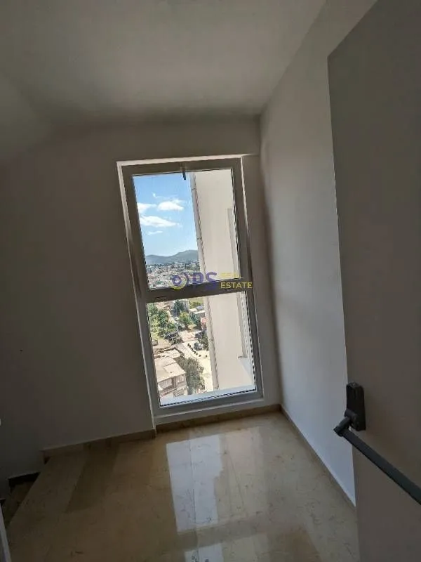 Prodaja, dvosoban stan, 76m², Bar, Crna Gora