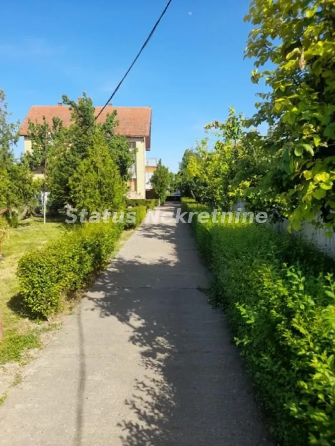 Prodaja, kuća, 875m², Kać, Novi Sad Sve Podlokacije