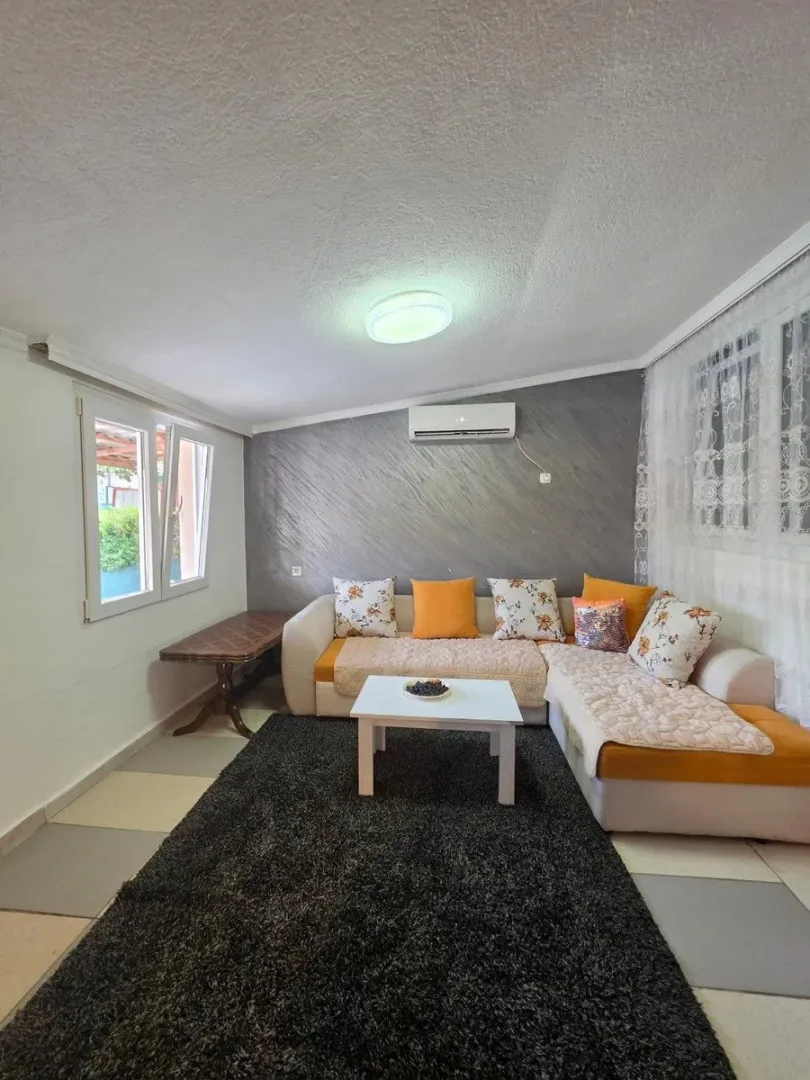 Rent, house, 60m², Stari Aerodrom, Podgorica