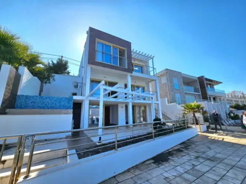 Sale, house, 250m², Krašići, Tivat