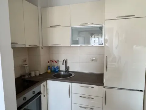 Stan-na-dan, jednosoban stan, 46m², City Kvart, Podgorica - image 8