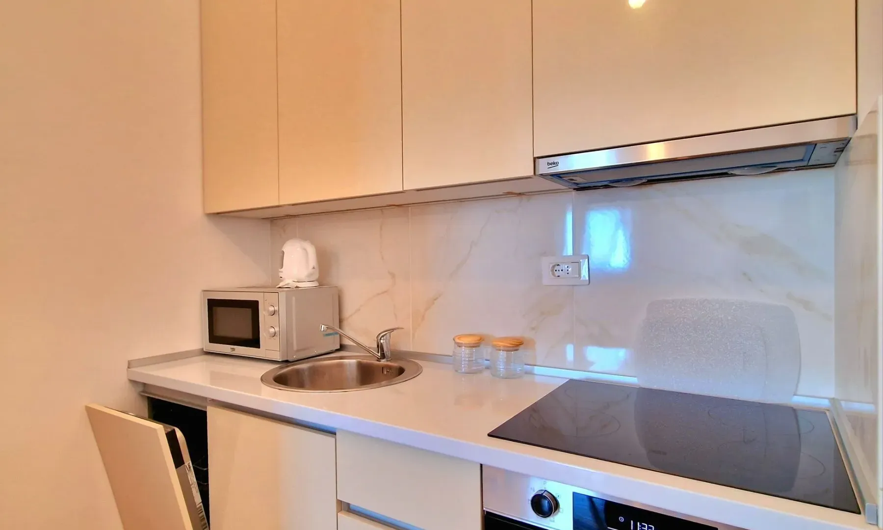 Sale, two bedroom apartment, 59m², Bečići, Budva