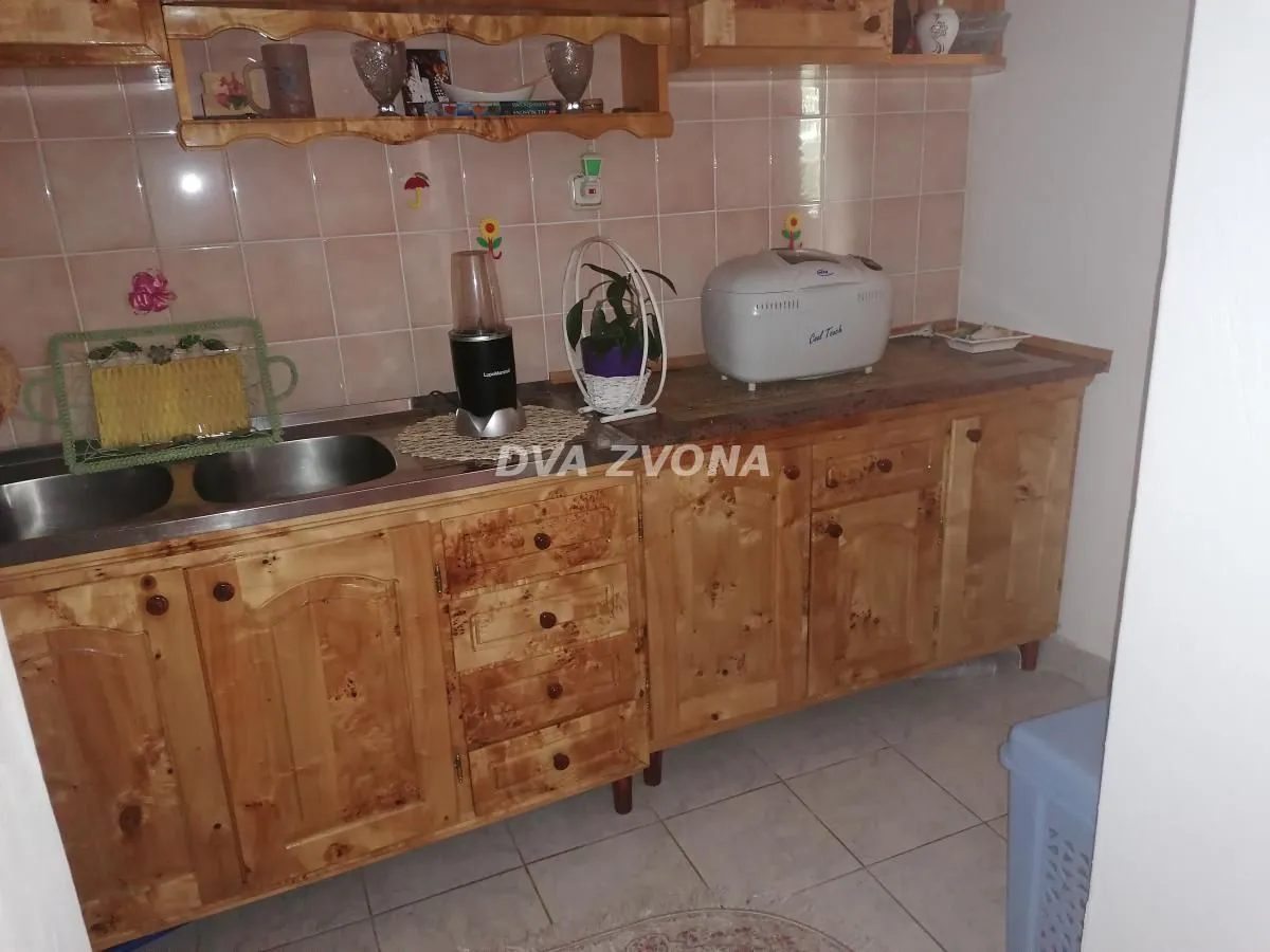 Prodaja, kuća, 292m², Sremska Kamenica, Petrovaradin