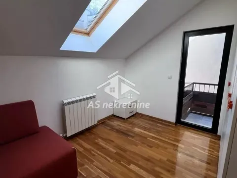 Izdavanje, stan, 65m², Tašmajdan, Palilula Sve Podlokacije - image 11