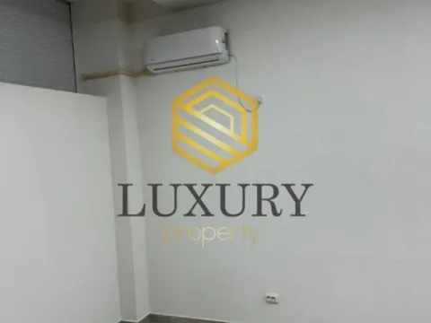 Prodaja, poslovni prostor, 28m², Preko Morače, Podgorica - image 2