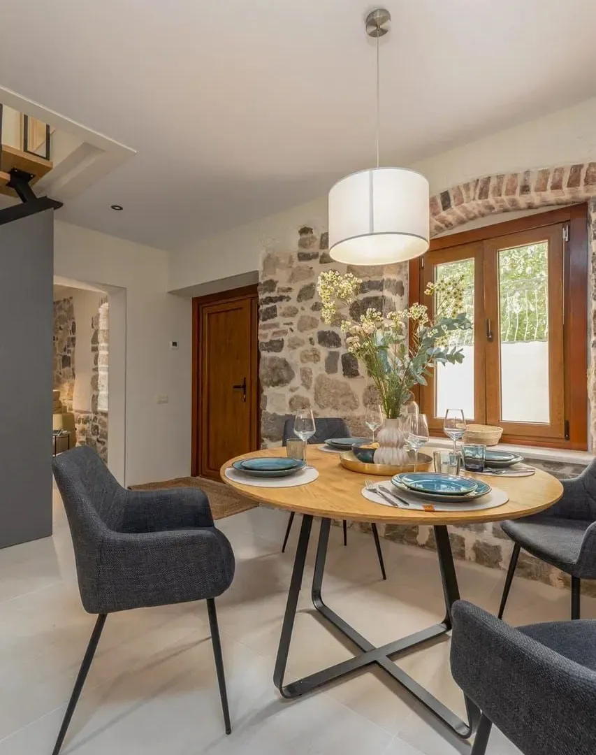 Prodaja, kuća, 110m², Škaljari, Kotor