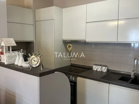 Sale, two bedroom apartment, 64m², City Kvart, Podgorica - image 6