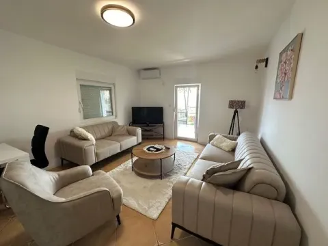 Izdavanje, dvosoban stan, 80m², Podi, Herceg Novi - image 2