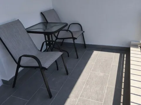 Rent, one bedroom apartment, 50m², Bjeliši, Bar - image 10